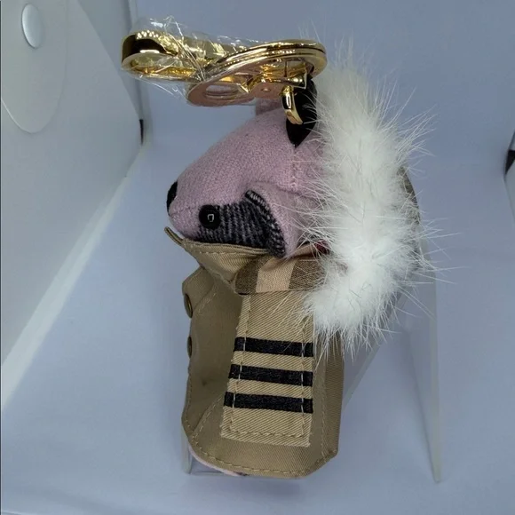 Burberry NWT keychain / bag chatm teddy bear w/ removable furl trim cape. plaid. - Picture 6 of 12